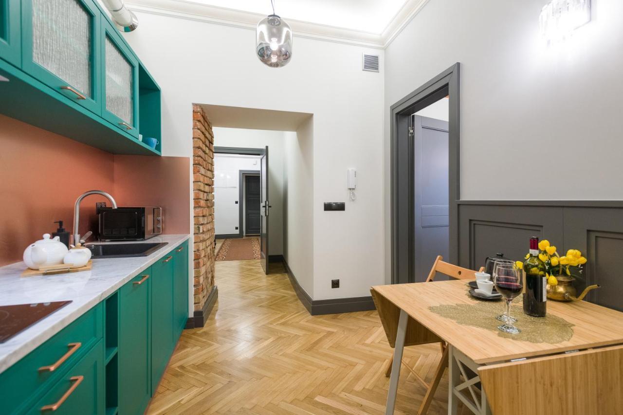 Luxury Apartment At The Main Square Краков Экстерьер фото