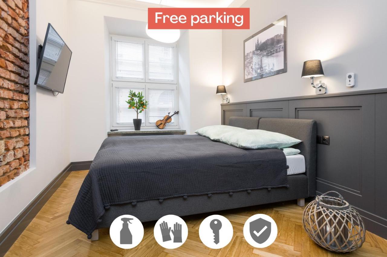 Luxury Apartment At The Main Square Краков Экстерьер фото